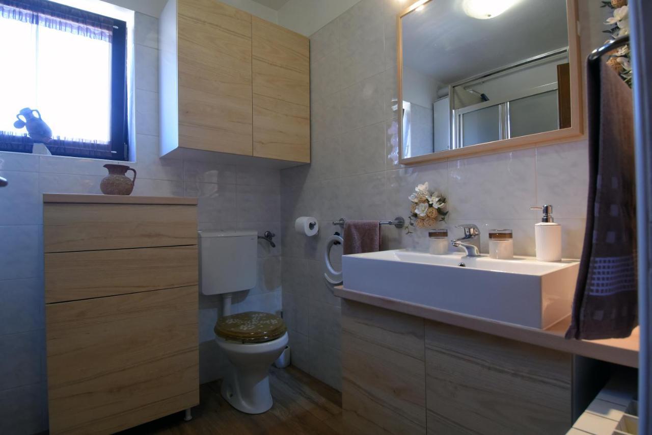 Gallery Premium 99 Near Ammphiteatre With Garage 5 Days And More Gratis Apartment Пула Екстериор снимка